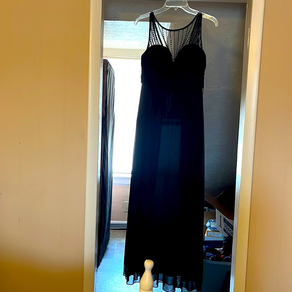 Size 6 black long formal dress